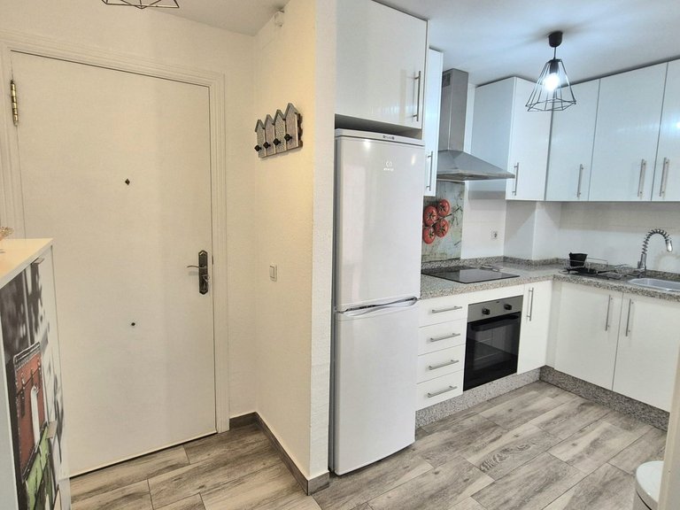 Apartment for Sale in Las Lagunas, Malaga 3