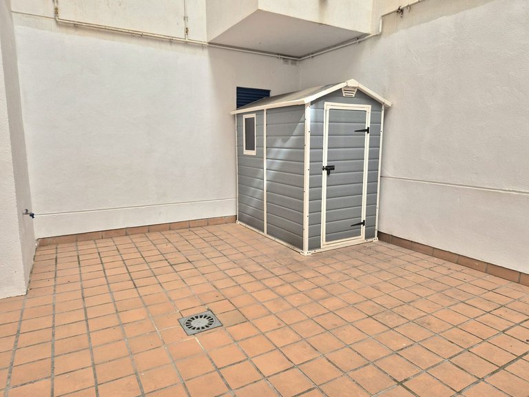 Apartment for Sale in Las Lagunas, Malaga 39