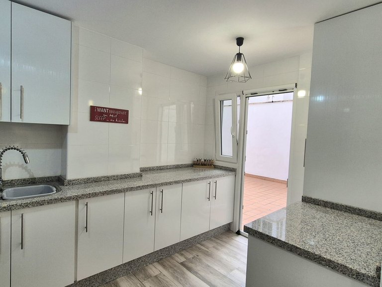 Apartment for Sale in Las Lagunas, Malaga 7