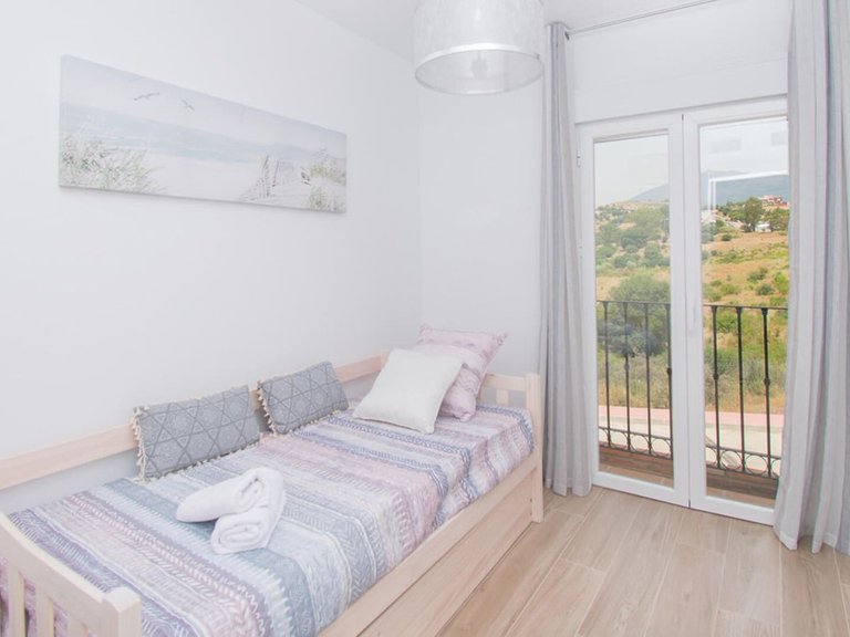 Villa for Sale in Benahavís, Malaga 11
