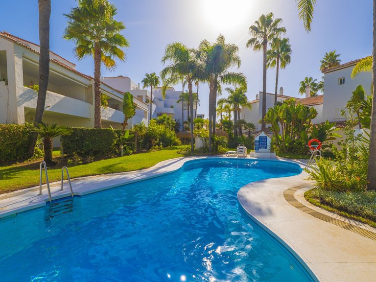 Villa for Sale in Bahía De Marbella, Malaga 1