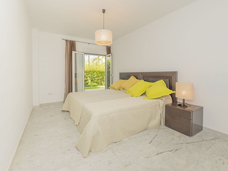 Villa for Sale in Bahía De Marbella, Malaga 13