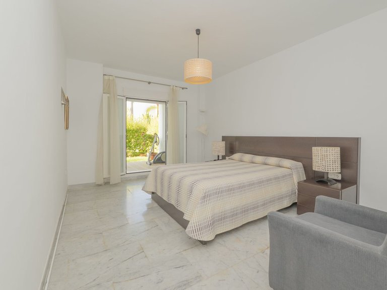 Villa for Sale in Bahía De Marbella, Malaga 14