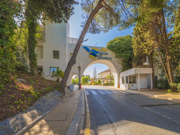 Villa for Sale in Bahía De Marbella, Malaga 31