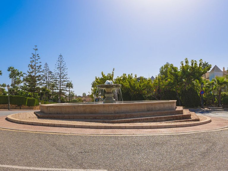 Villa for Sale in Bahía De Marbella, Malaga 33