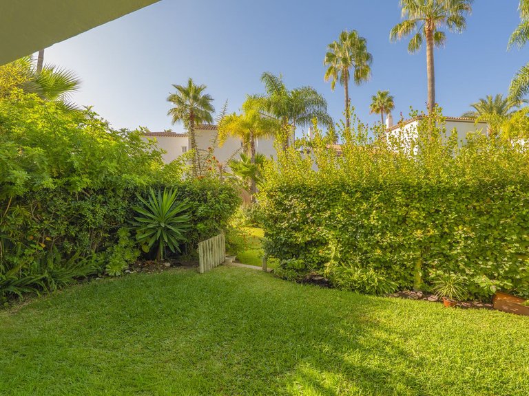 Villa for Sale in Bahía De Marbella, Malaga 5