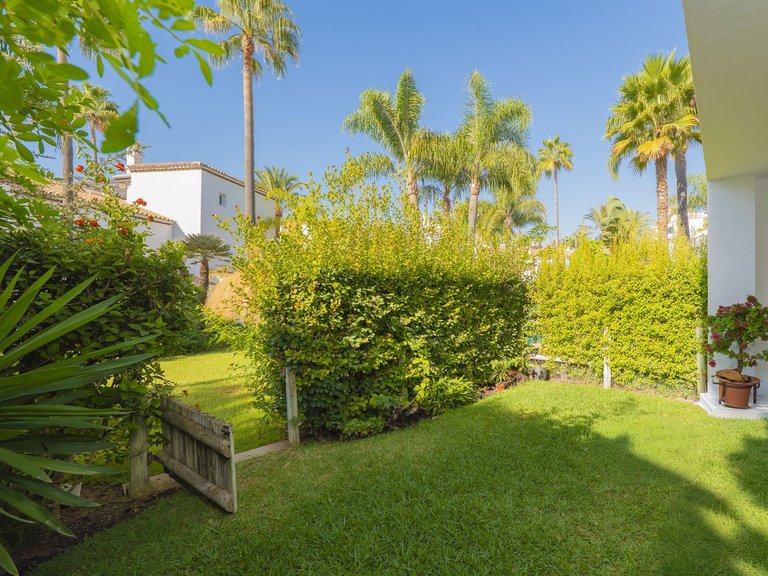 Villa for Sale in Bahía De Marbella, Malaga 9