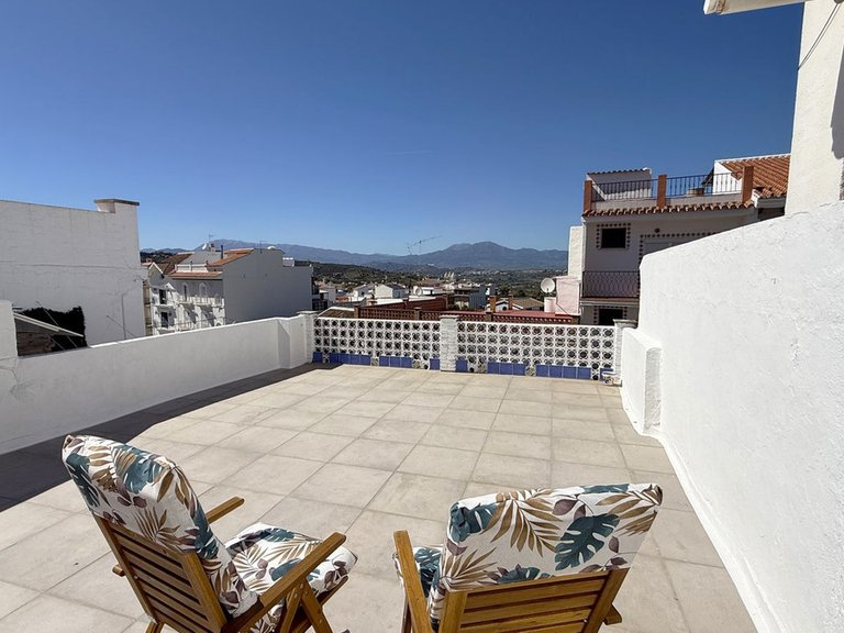 Villa for Sale in Alhaurín El Grande, Malaga 1