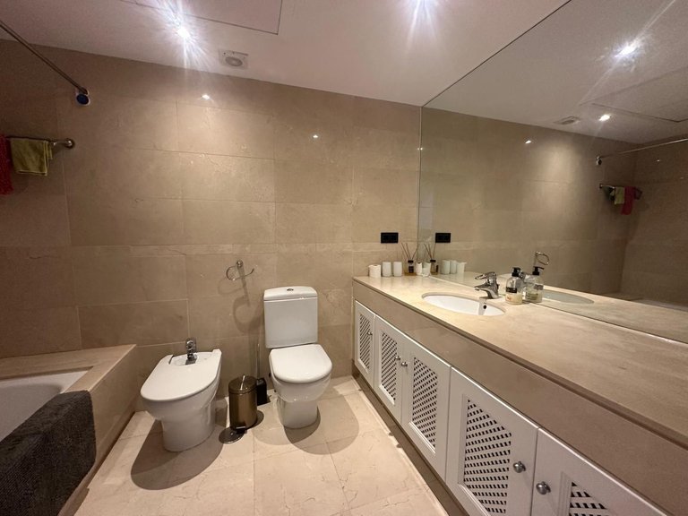 Apartment for Sale in Nueva Andalucía, Malaga 22