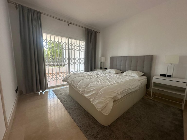 Apartment for Sale in Nueva Andalucía, Malaga 4