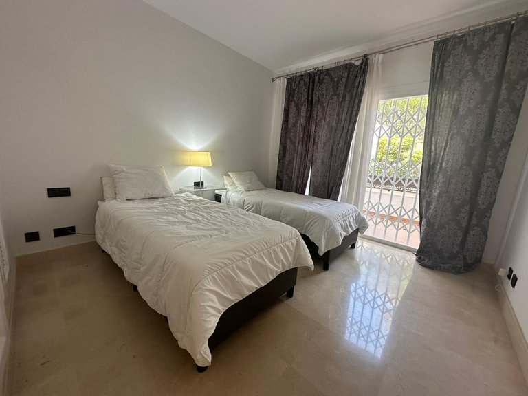 Apartment for Sale in Nueva Andalucía, Malaga 5