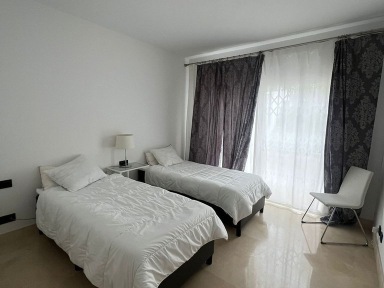 Apartment for Sale in Nueva Andalucía, Malaga 6