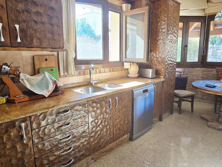 Villa for Sale in Sierrezuela, Malaga 21