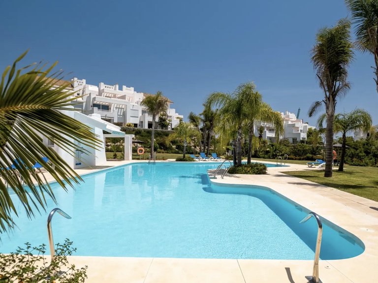 Apartment for Sale in Casares, Malaga 25