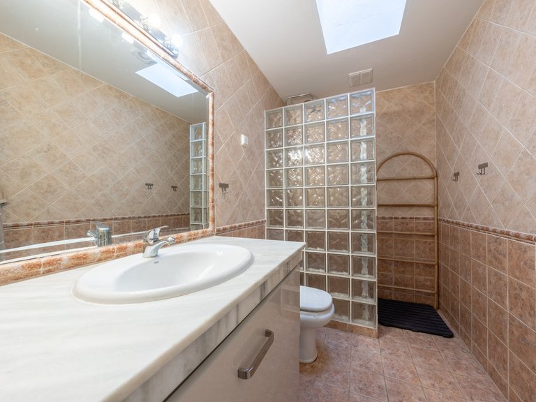 Villa for Sale in Hacienda Las Chapas, Malaga 22