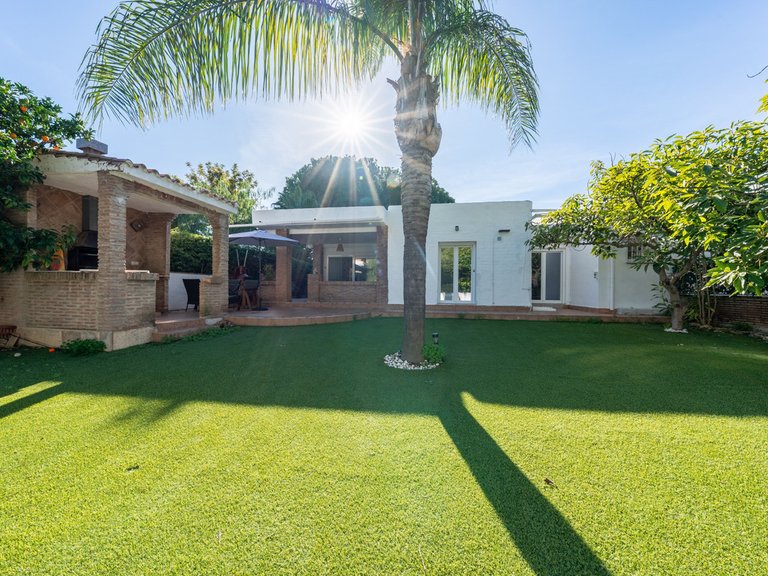 Villa for Sale in Hacienda Las Chapas, Malaga 35