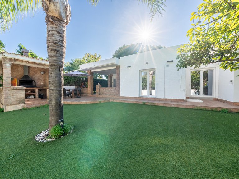 Villa for Sale in Hacienda Las Chapas, Malaga 36
