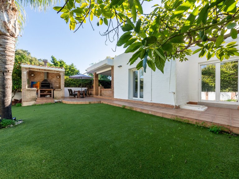 Villa for Sale in Hacienda Las Chapas, Malaga 40