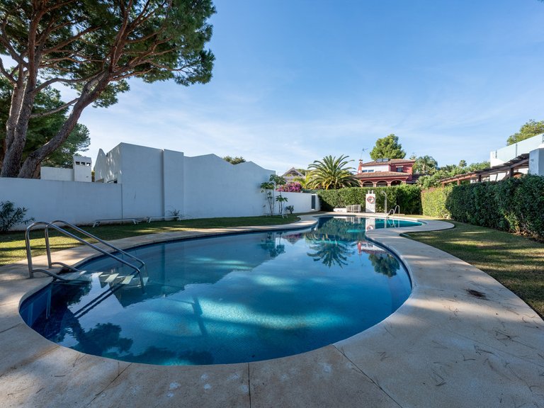 Villa for Sale in Hacienda Las Chapas, Malaga 42