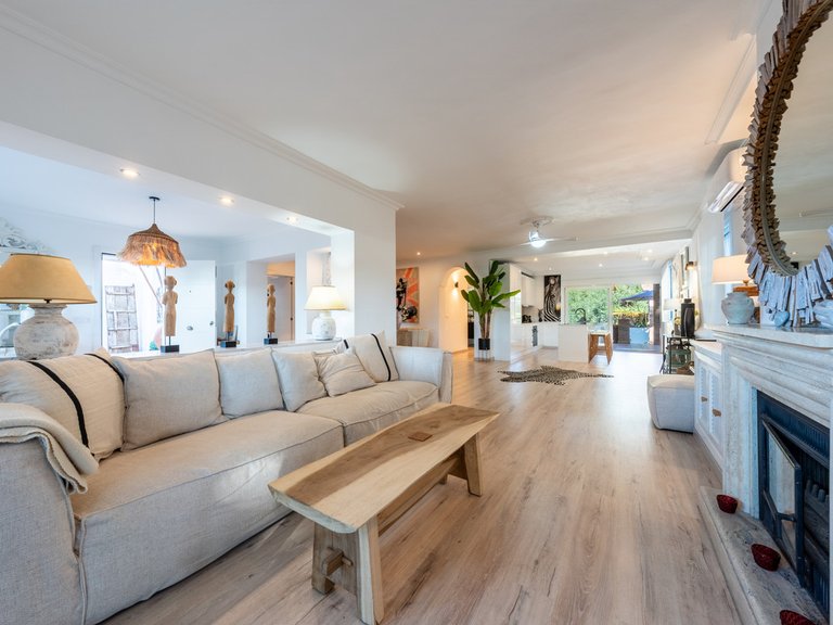 Villa for Sale in Hacienda Las Chapas, Malaga 9
