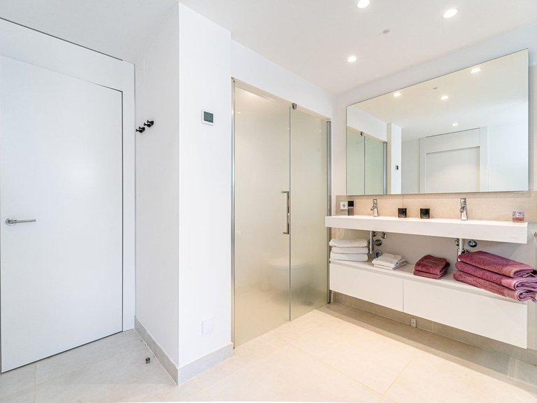 Apartment for Sale in Fuengirola, Malaga 13
