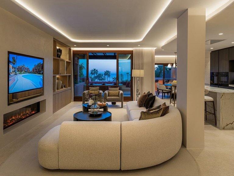 Apartment for Sale in New Golden Mile, Malaga 12