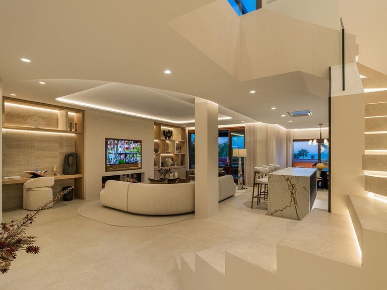 Apartment for Sale in New Golden Mile, Malaga 25