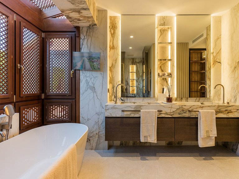 Apartment for Sale in New Golden Mile, Malaga 28