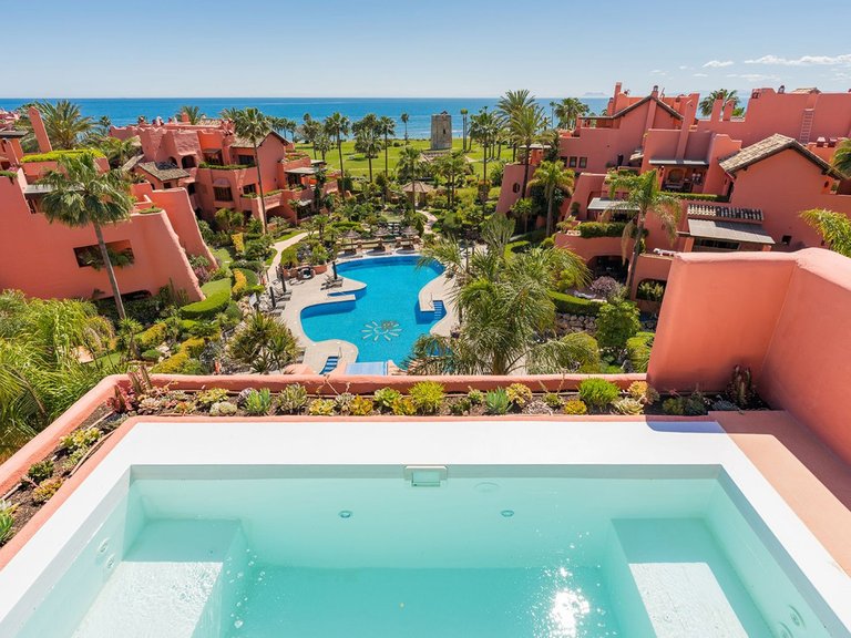 Apartment for Sale in New Golden Mile, Malaga 37