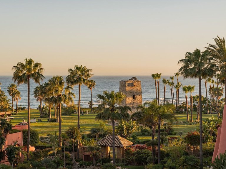 Apartment for Sale in New Golden Mile, Malaga 47
