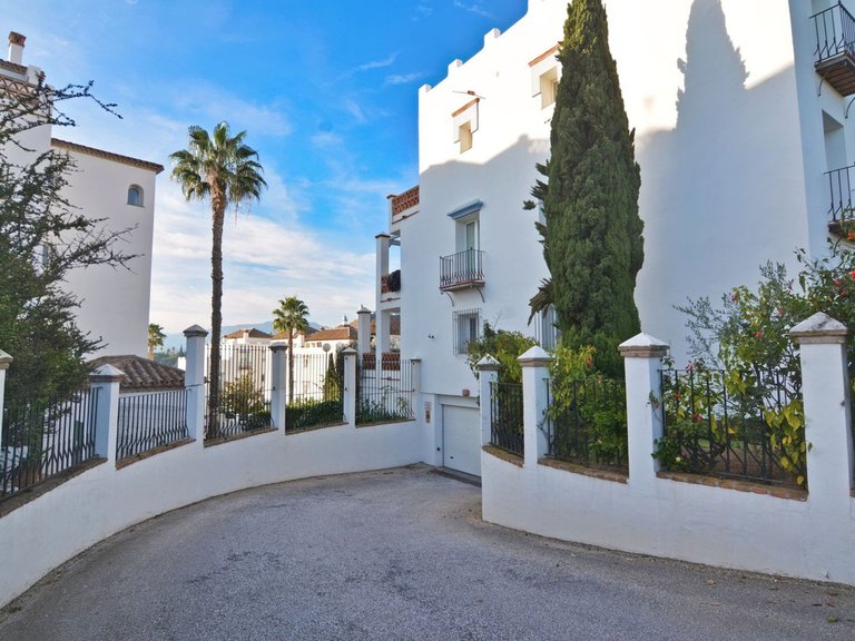 Apartment for Sale in Mijas Golf, Malaga 29
