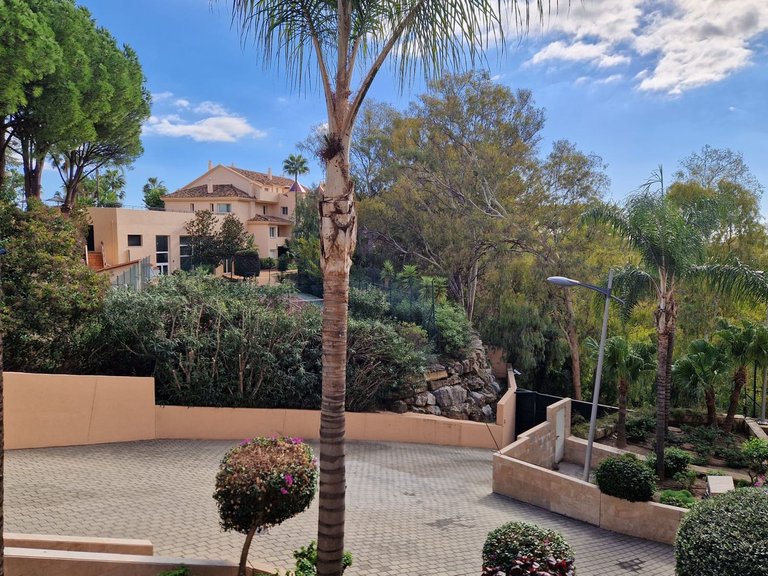 Apartment for Sale in Marbella, Malaga 38