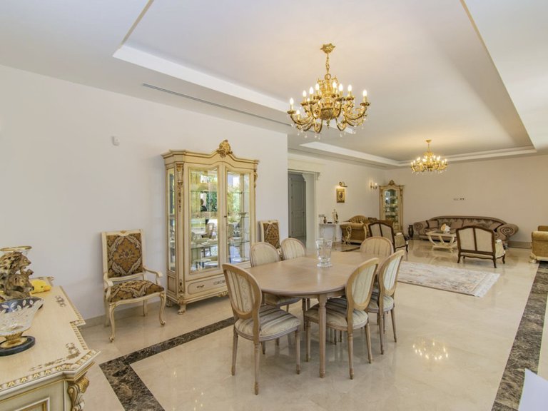 Villa for Sale in Guadalmina Baja, Malaga 14