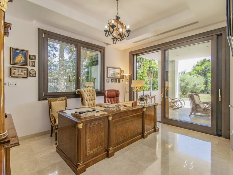 Villa for Sale in Guadalmina Baja, Malaga 16