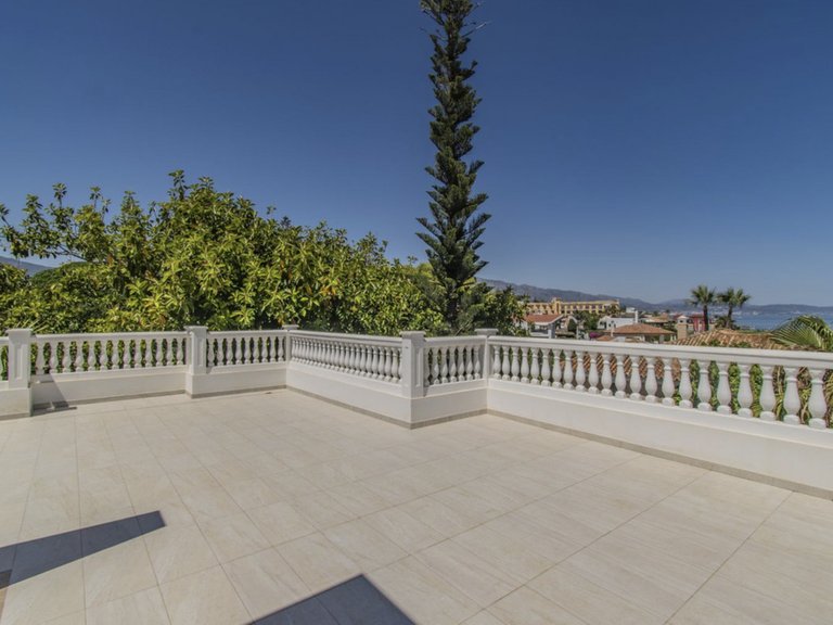 Villa for Sale in Guadalmina Baja, Malaga 2