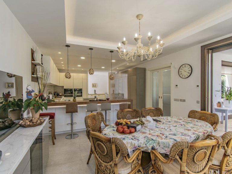 Villa for Sale in Guadalmina Baja, Malaga 20
