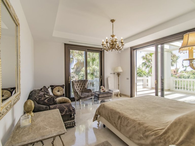 Villa for Sale in Guadalmina Baja, Malaga 30