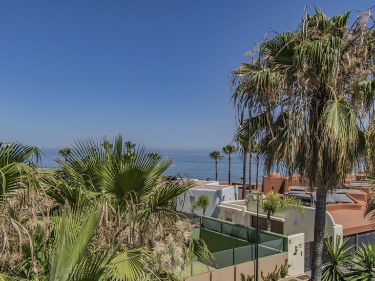 Villa for Sale in Guadalmina Baja, Malaga 32