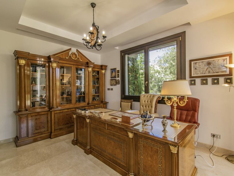 Villa for Sale in Guadalmina Baja, Malaga 39
