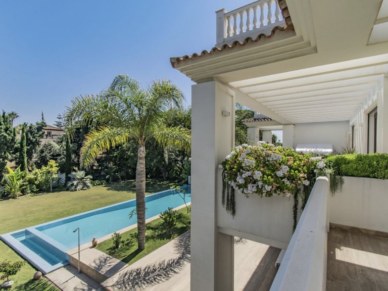 Villa for Sale in Guadalmina Baja, Malaga 47