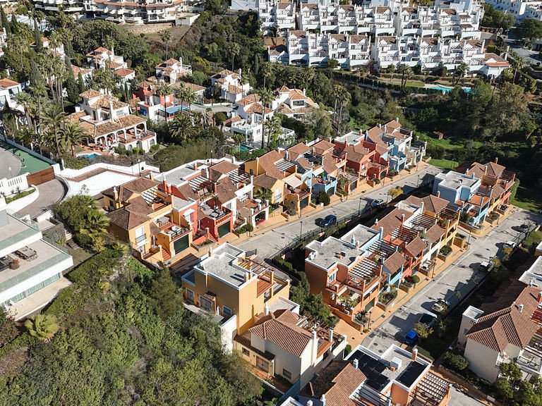 Villa for Sale in Nueva Andalucía, Malaga 40