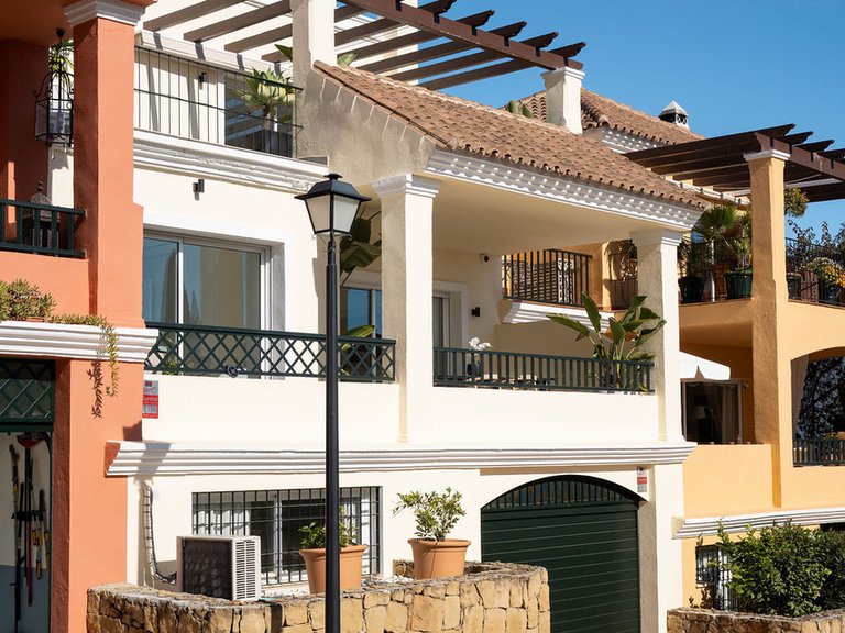 Villa for Sale in Nueva Andalucía, Malaga 8