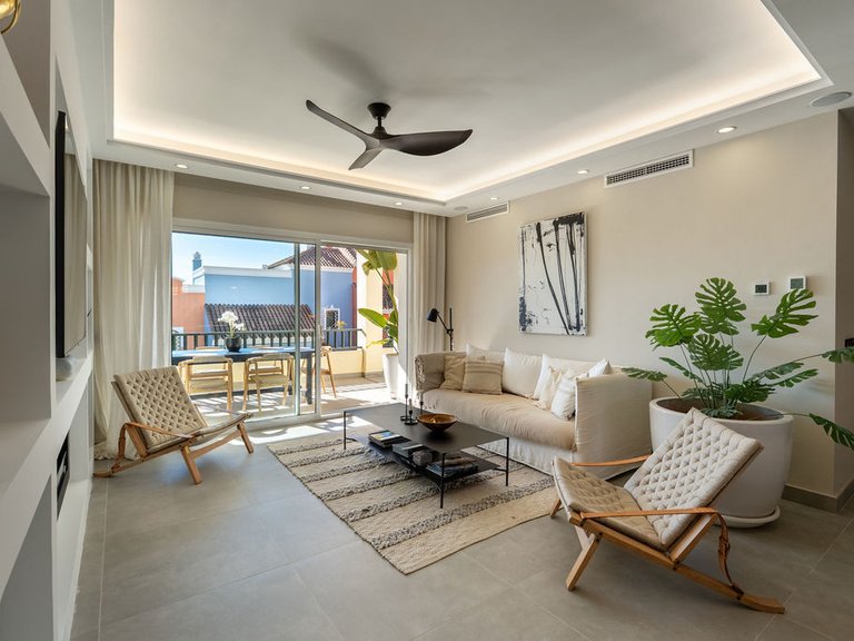 Villa for Sale in Nueva Andalucía, Malaga 9