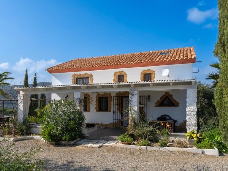 Villa for Sale in Coín, Malaga 1