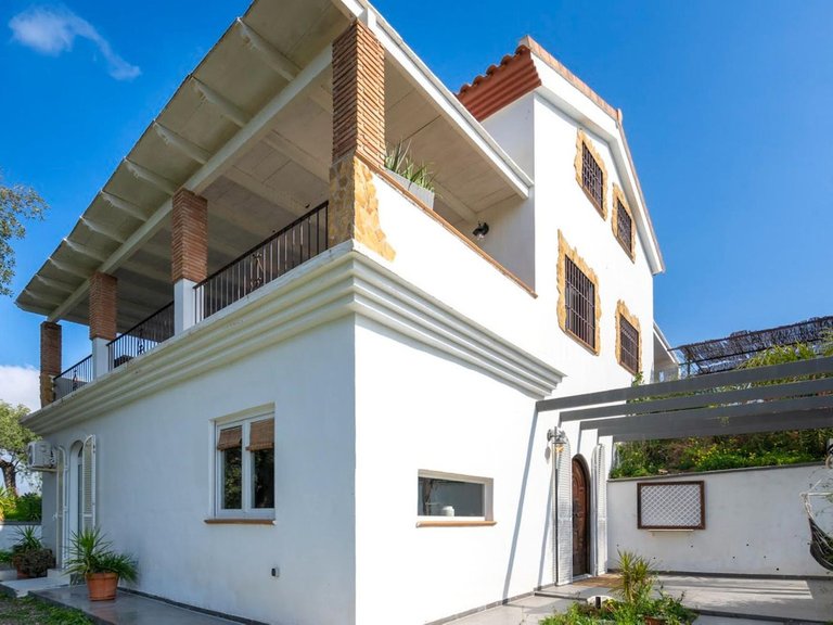 Villa for Sale in Coín, Malaga 4