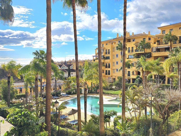 Apartment for Sale in San Pedro De Alcántara, Malaga 1