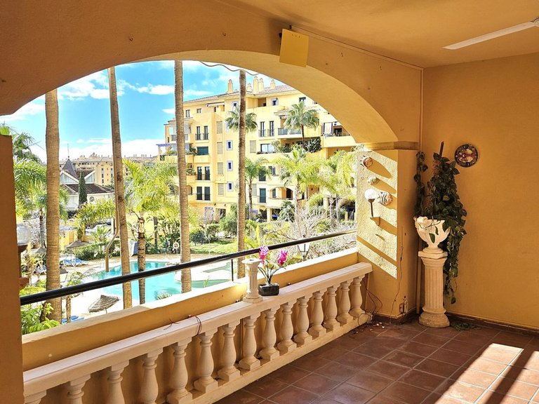 Apartment for Sale in San Pedro De Alcántara, Malaga 4