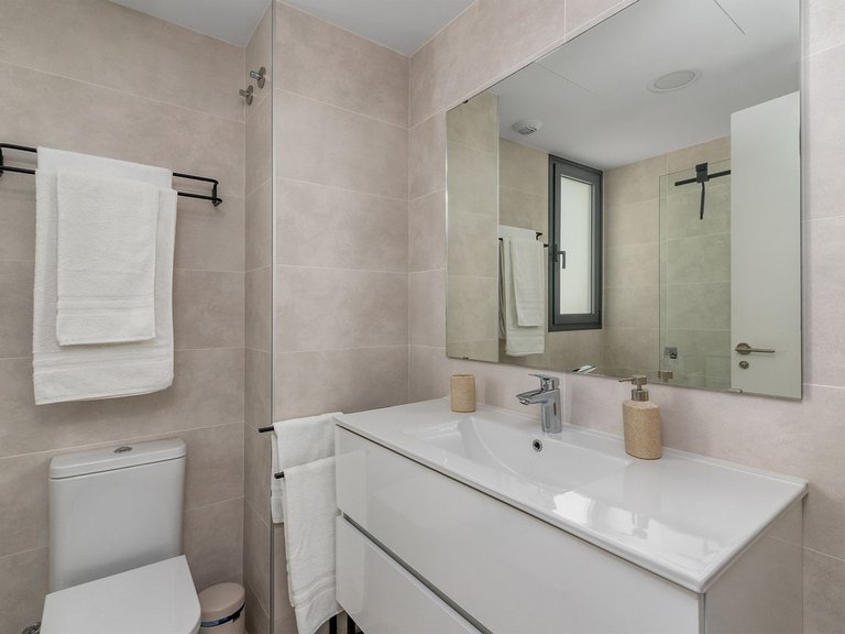 Apartment for Sale in Higueron, Malaga 15