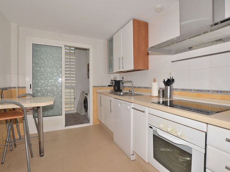 Apartment for Sale in Arroyo De La Miel, Malaga 17