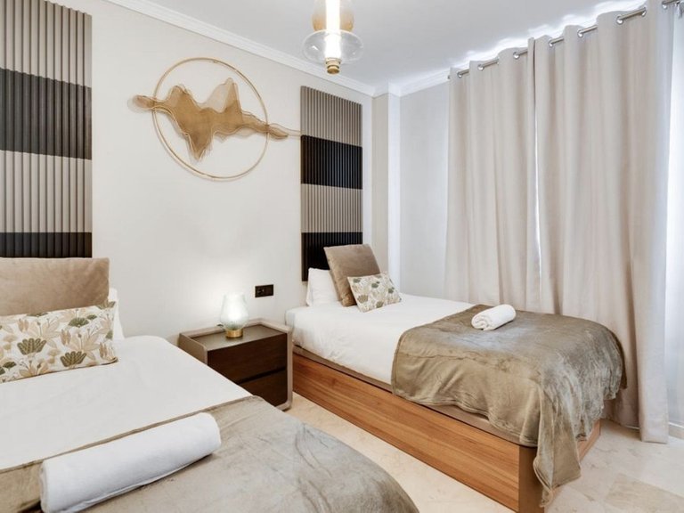 Apartment for Sale in Puerto Banús, Malaga 17
